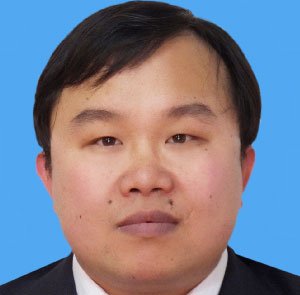 目前医师9人