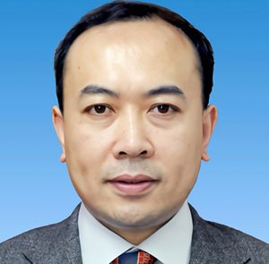 副主任医师13名