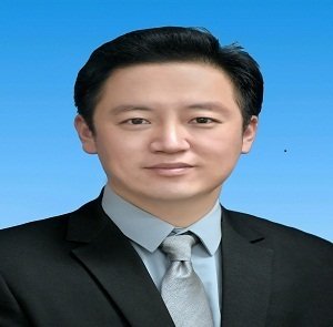 副主任医师3人