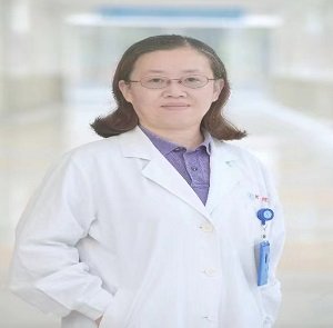 高级职称比例>50%